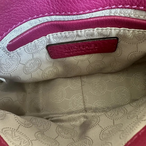 MICHAEL KORS Fulton Raspberry Magenta Leather Small Crossbody Bag Pink Purse - Picture 5 of 6